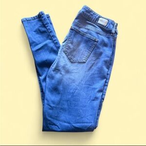 Celebrity Pink Women's Medium Blue Skinny Jeans